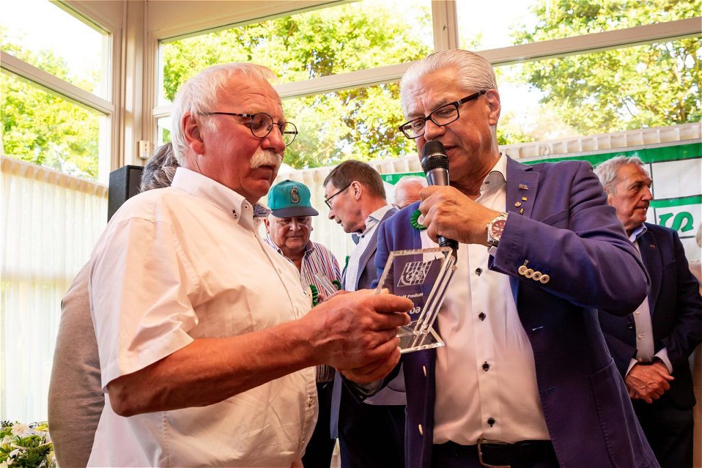 Hub tijdens de huldiging van zijn 60-jarig jubileum